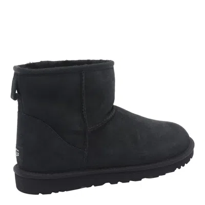 Ugg Boot  Men Color Black In Black