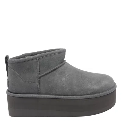 Ugg Stivaletto Donna Classic Ultra Mini Con Plateau Sand In Gray