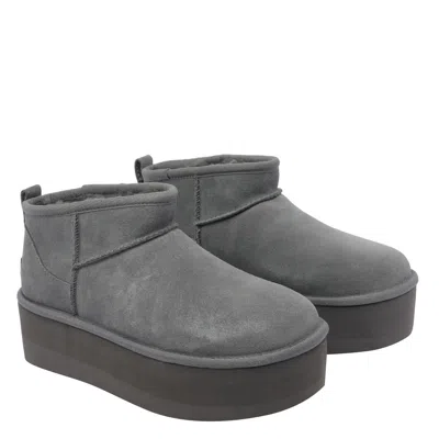 Ugg Stivaletto Donna Classic Ultra Mini Con Plateau Sand In Gray