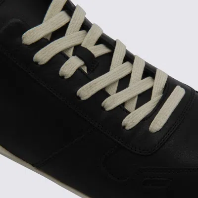 Rick Owens Black Low-top Sneakers With Contrasting Details In Leather Man In Black