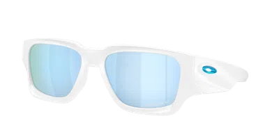 Oakley Instagator 58mm Polarized Rectangular Sunglasses In White