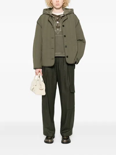 绗缝图案圆领夹克