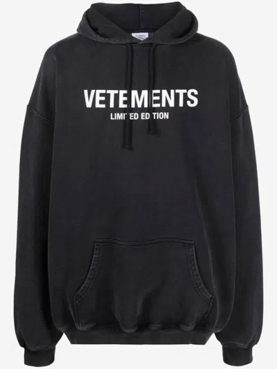 Vetements Black Cotton Sweatshirt With Frontal Logo In Black