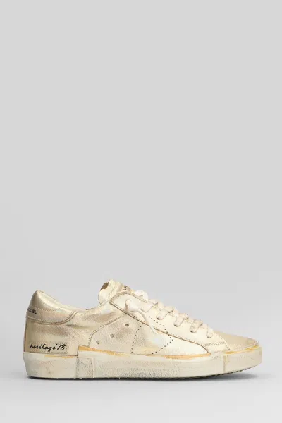 Philippe Model Prsx Low Sneakers In Gold Leather In Gold