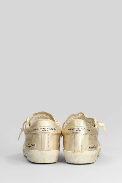 Philippe Model Prsx Low Sneakers In Gold Leather In Gold