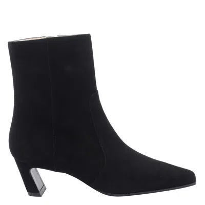 Stuart Weitzman Pointed Toe Ankle Boots With Mid-height Heel In Black