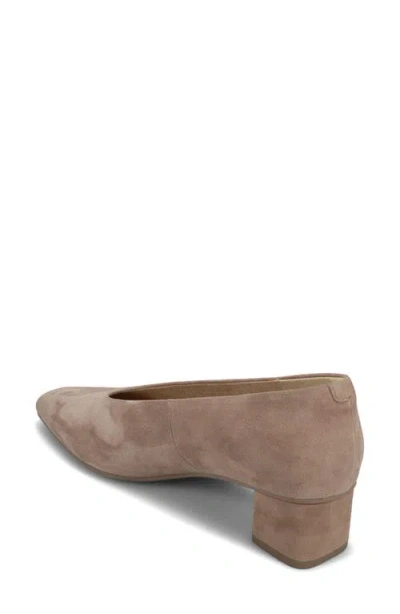 Vaneli Solara Pump In Gray