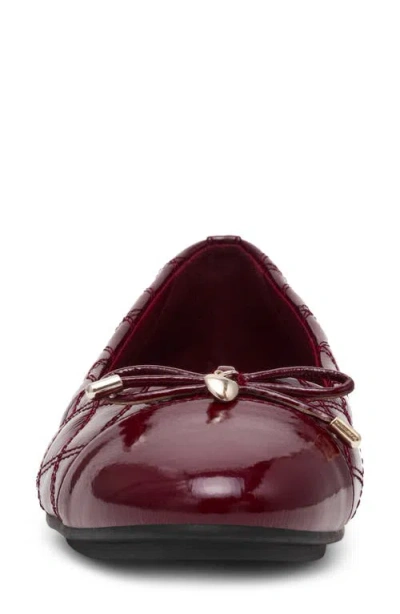 Anne Klein Women's Luci-q Slip On Flats In Burgundy