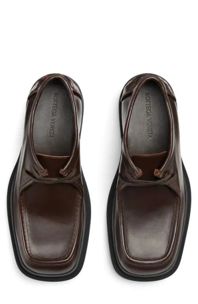 Bottega Veneta Round Toe Leather Lace-up Shoes For Men In Multi