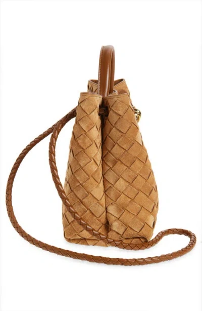 Bottega Veneta Womens Amber-mb-amber Andiamo Small Intrecciato Leather-suede Shoulder Bag In Brown