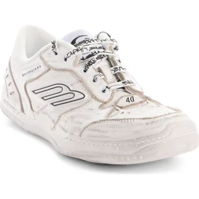 Balenciaga Women Hamptons Worn-out Leather Low-top Sneakers In Neutral