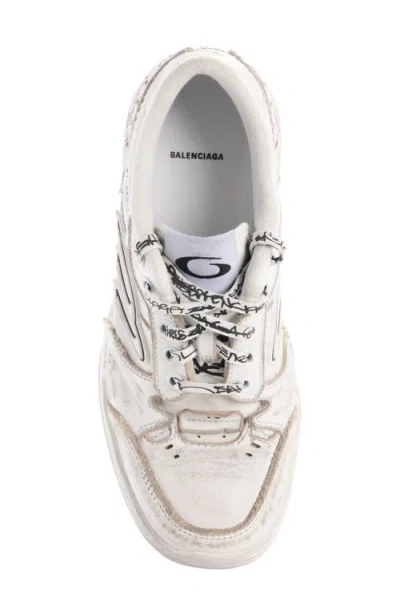 Balenciaga Women Hamptons Worn-out Leather Low-top Sneakers In Neutral