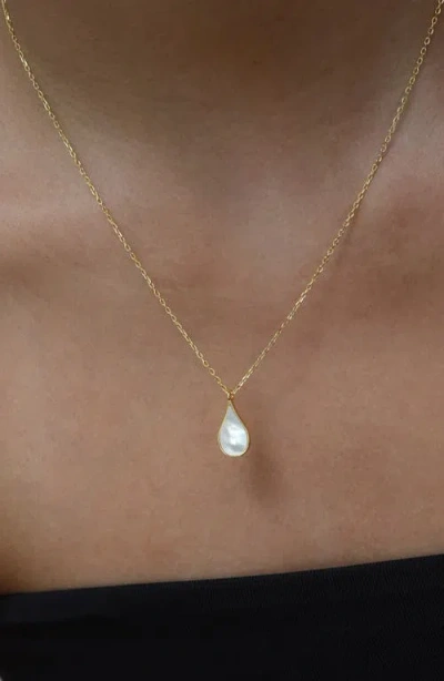 Argento Vivo Sterling Silver Elongated Mother-of-pearl Teardrop Pendant Necklace In Gold