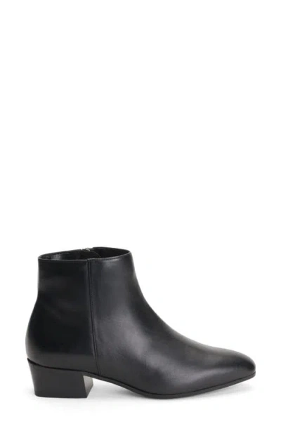 Aquatalia Fuoco Icon Leather Ankle Boots In Black