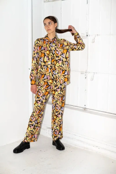 Untitled In Motion Untitled In Multi