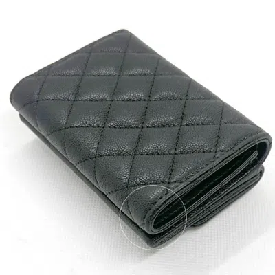 Pre-owned Chanel Black Grained Calfskin Wallet (tri-fold) ()