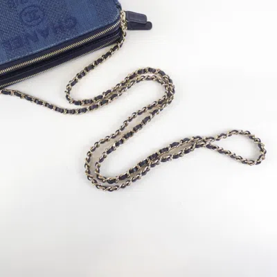 Pre-owned Chanel Navy Leather Chain/shoulder Wallet () In Blue