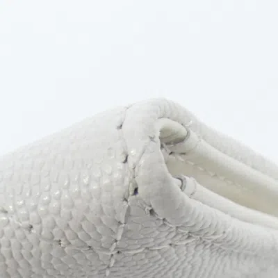 Pre-owned Chanel White Grained Calfskin Coin Purse/coin Case ()