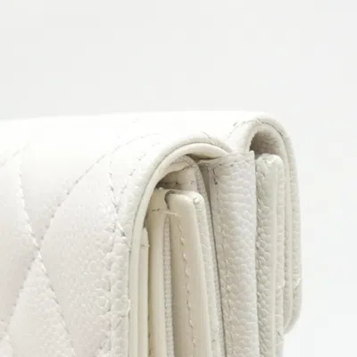 Pre-owned Chanel White Grained Calfskin Wallet (tri-fold) ()