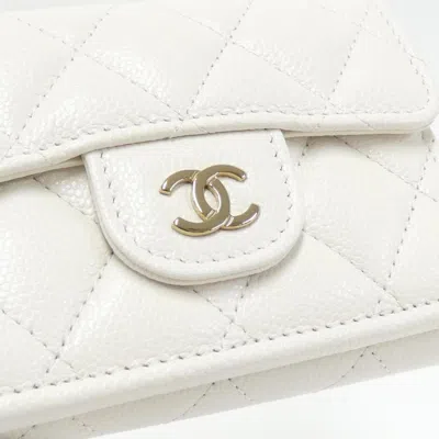 Pre-owned Chanel White Grained Calfskin Wallet (tri-fold) ()