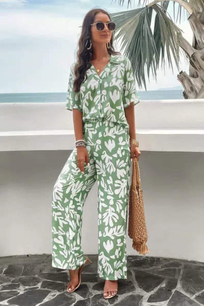 Truedames Two Piece Random Printed Short Sleeve Fit Set In Green