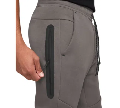Nike Men's Tech Fleece Jogger Pants In Brown