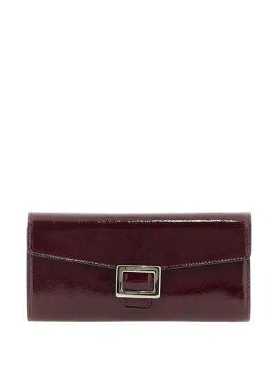 Roger Vivier Belle Vivier Dark Violet Patent Leather Wallet With Chain In Red