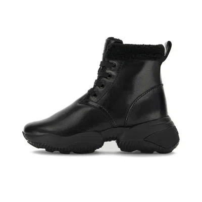 Hogan Interaction Leather Bootie In Black