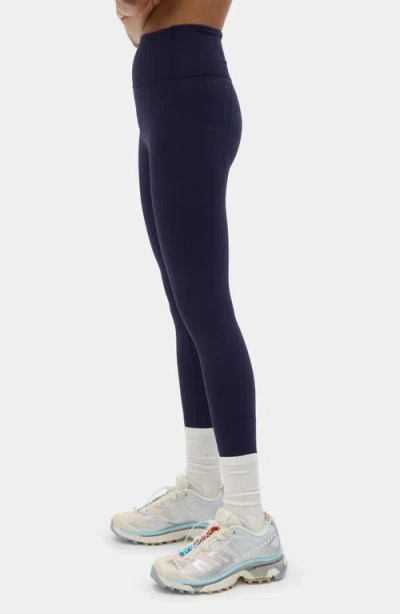 Halfdays Trail Legging In Blue