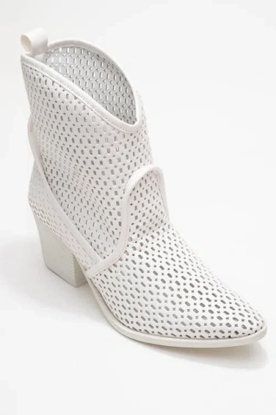 Prologue Shoes Pera Block Heel Summer Boot In White