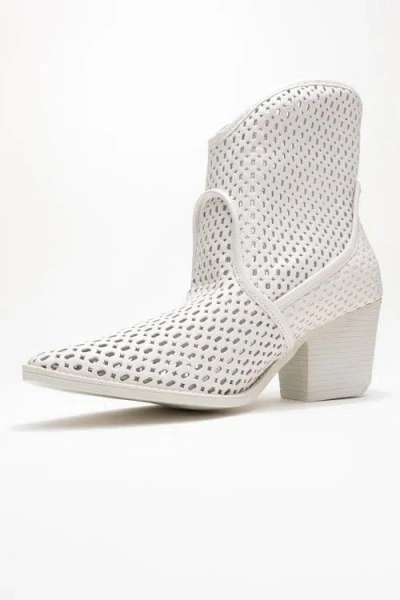 Prologue Shoes Pera Block Heel Summer Boot In White