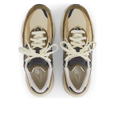 New Balance 990 Sneakers In Neutral