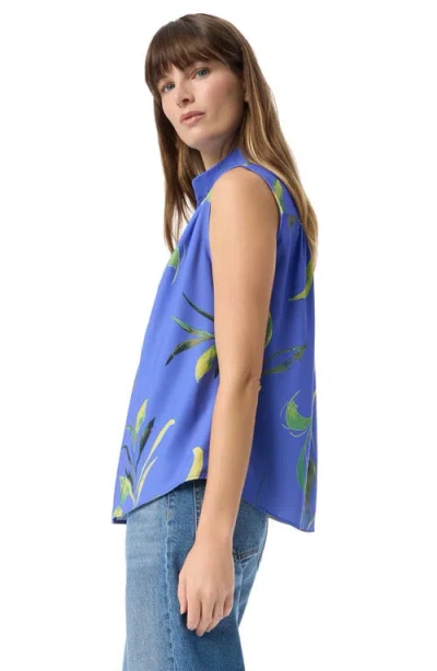 Do By Dee Ocleppo Jade Leaf Print Sleeveless Button-up Top In Blue