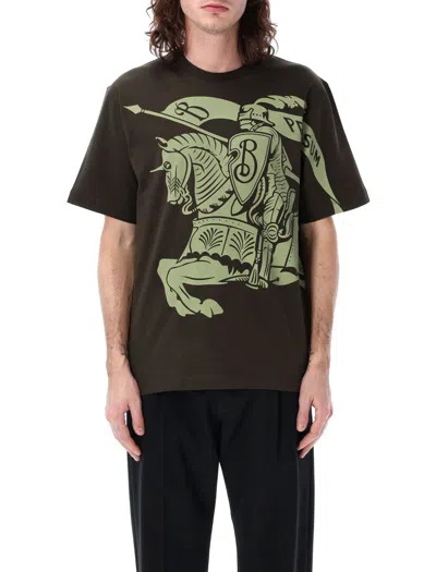 Burberry Equestrian Knight Graphic Print T-shirt In Black