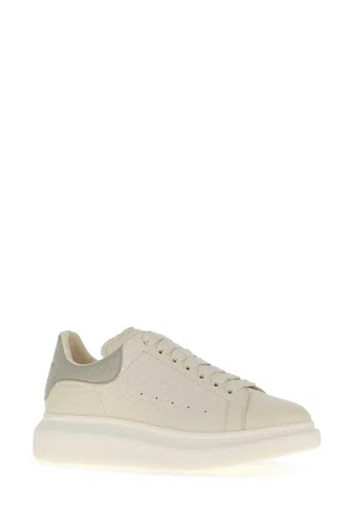 Alexander Mcqueen Ivory Leather Sneakers With Grey Leather Heel In Neutral