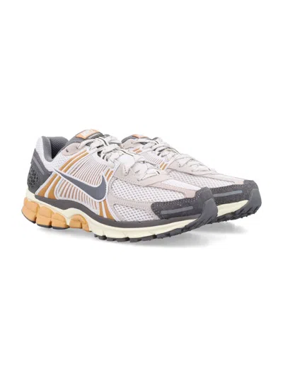 Nike Zoom Vomero 5 Sneakers In Gray