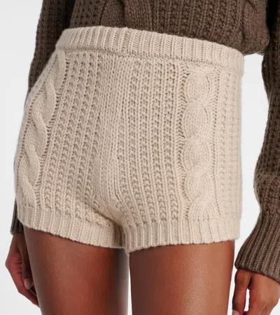 Magda Butrym Shorts Aus Kaschmir Mit Zopfstrickmuster In Neutral
