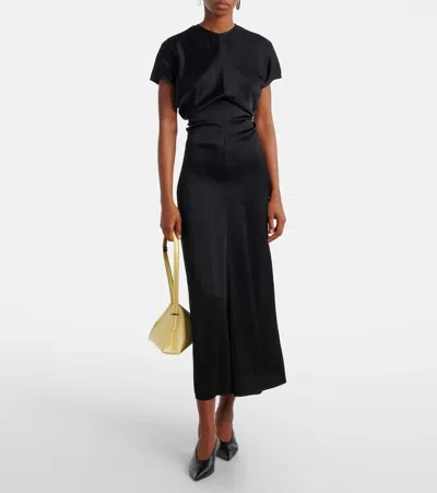 Totême Sharp Leather Kitten-heel Pumps In Black