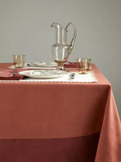 Borgo Delle Tovaglie Bauhaus Linen Rectangular Tablecloth (106.5in/2.7m)