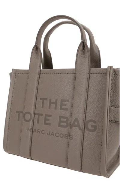 Marc Jacobs Structured Small Tote With Adjustable Strap And Embossed Logo In Gray