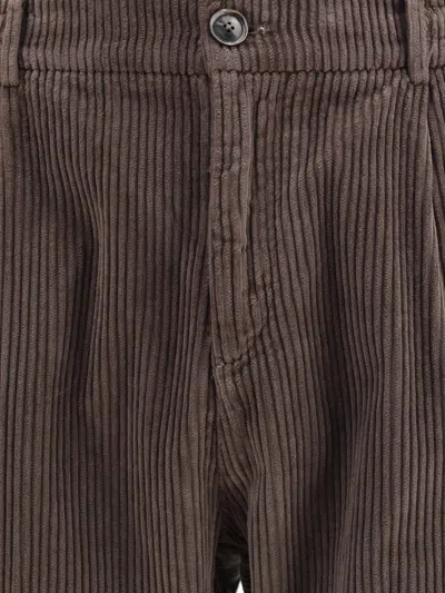 Cruna Mitte Corduroy Trousers In Brown