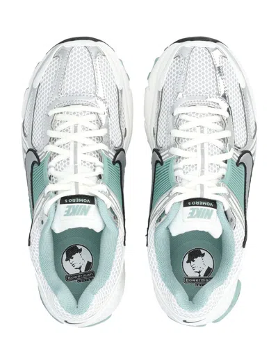 Nike Zoom Vomero 5 Sneaker In White