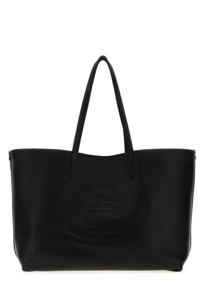 Burberry Medium Highlands Leather Shopping Shoulder Bag In Black