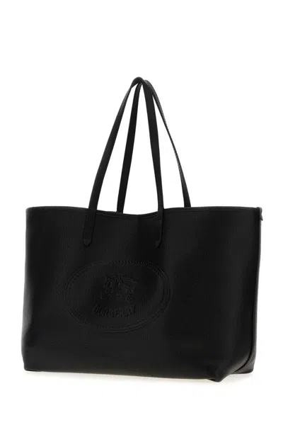 Burberry Medium Highlands Leather Shopping Shoulder Bag In Black