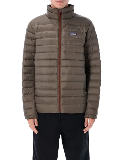 Patagonia Lightweight Down Sweater Outerwear Jacket In Brown