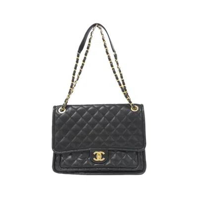 Pre-owned Chanel Leather Shoulder Bag () In Black