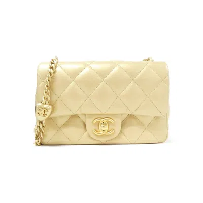 Pre-owned Chanel Leather Shoulder Bag () In Gold