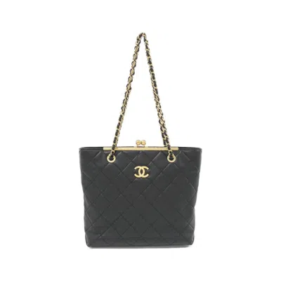Pre-owned Chanel Leather Shoulder Bag () In Black