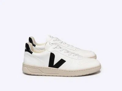 Veja V-10 Cwl Trainers In Multi