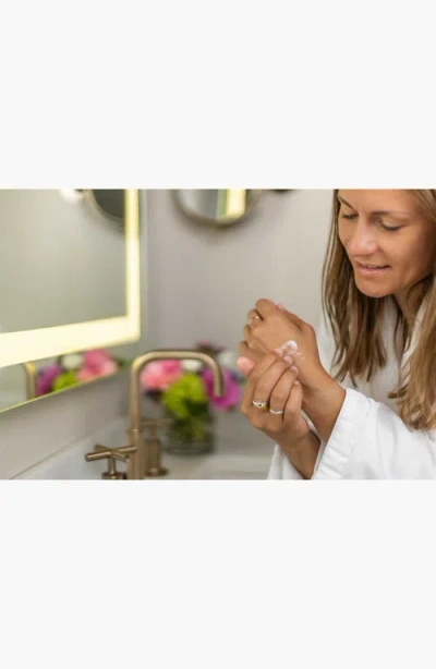 Lizush Shea Butter Body Cream In Metallic